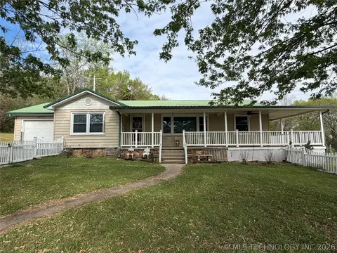 306 NE 4th, Wilburton, OK 74578