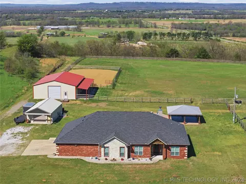 107188 S 4570 Rd, Sallisaw, OK 74955