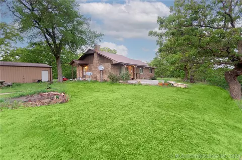 Exterior - 106754 S 4282, Checotah, OK 74426 photo 6 of 9