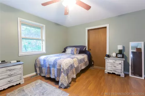 Bedroom - 106754 S 4282, Checotah, OK 74426 photo 3 of 5