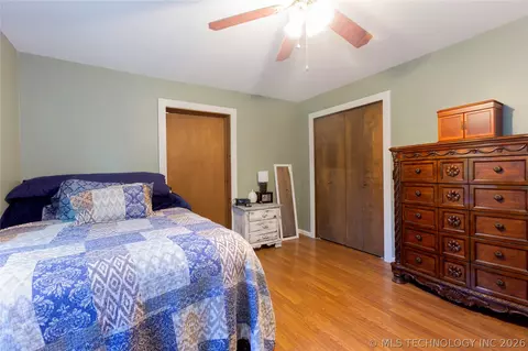 Bedroom - 106754 S 4282, Checotah, OK 74426 photo 4 of 5