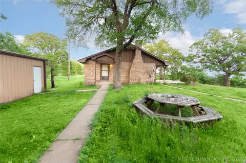 Exterior - 106754 S 4282, Checotah, OK 74426 photo 3 of 9