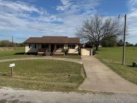 32 Holiday Rd, Burneyville, OK 73430