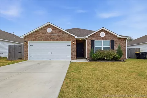 11543 S 277th East Ave, Coweta, OK 74429