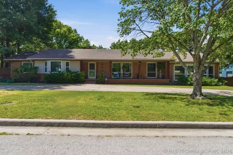 4156 E 43rd St, Tulsa, OK 74135