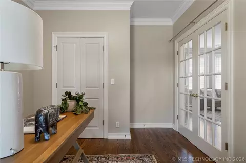 Entry Way - 1117 E 7th St, Tulsa, OK 74120 photo 2 of 3