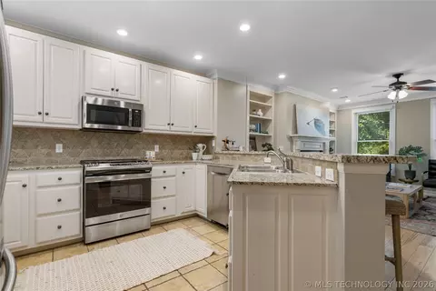 Kitchen - 1117 E 7th St, Tulsa, OK 74120 photo 3 of 5