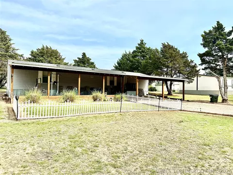 506 Northwest Dr, Sulphur, OK 73086