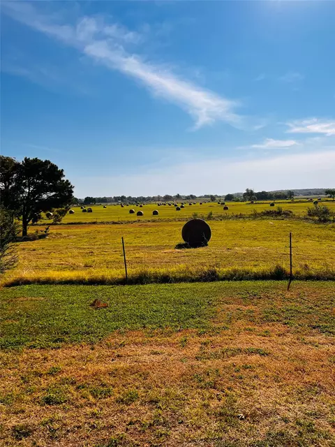 Exterior - 422502 E 1100 Rd, Checotah, OK 74426 photo 1 of 8