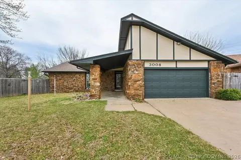 3008 E Memphis St, Broken Arrow, OK 74014