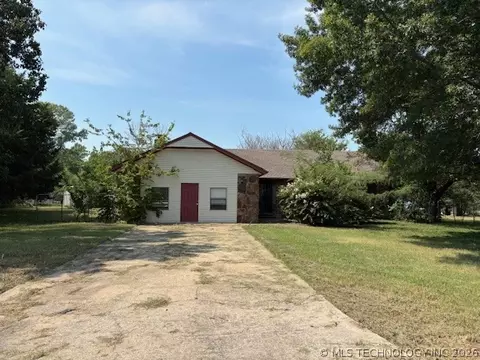 196 Elm Dr, Pryor, OK 74361