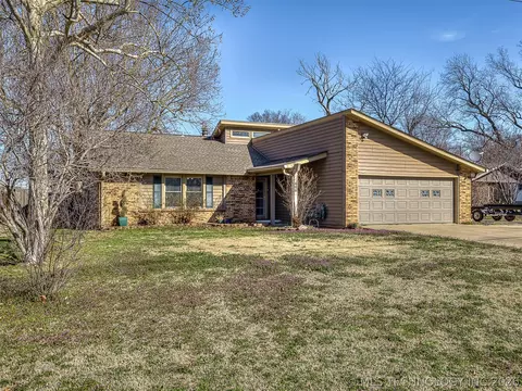 606 NW 9th St, Wagoner, OK 74467