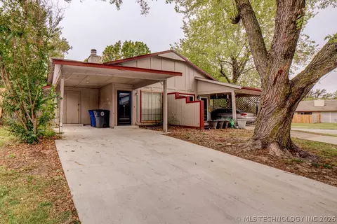 10912 E 16th St, Tulsa, OK 74128