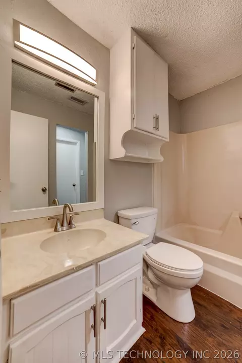 Bath - 10912 E 16th St, Tulsa, OK 74128 photo 2 of 2