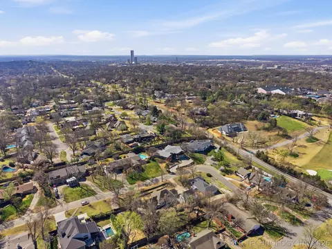 View/Area - 3414 E 64th St, Tulsa, OK 74136 photo 2 of 3