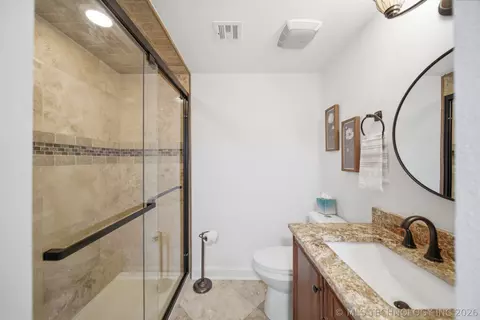 Bath - 3414 E 64th St, Tulsa, OK 74136 photo 8 of 12