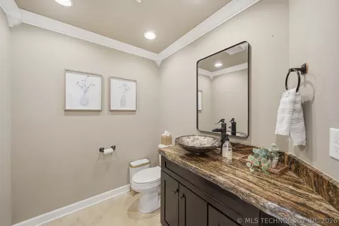 Bath - 3414 E 64th St, Tulsa, OK 74136 photo 5 of 12
