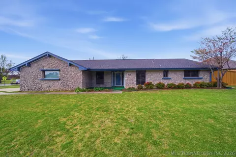 5618 E 36th St S, Tulsa, OK 74135