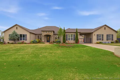 11407 E 133rd St S, Broken Arrow, OK 74011