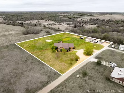 15337 Lewis Ln, Madill, OK 73446