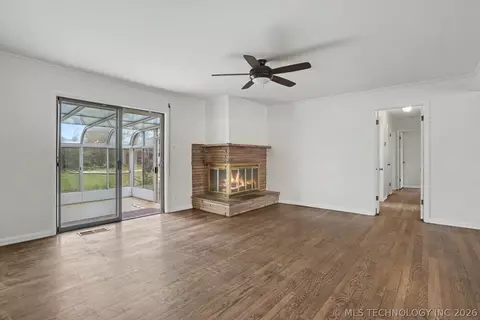 4429 E 46th Pl, Tulsa, OK 74135 photo 8