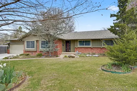 4429 E 46th Pl, Tulsa, OK 74135 photo 2