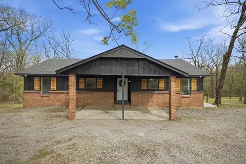 2610 S Woodland Rd, Muskogee, OK 74403