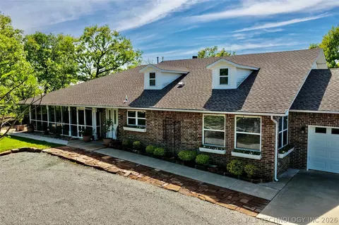 324 Falcon Ln, Eufaula, OK 74432