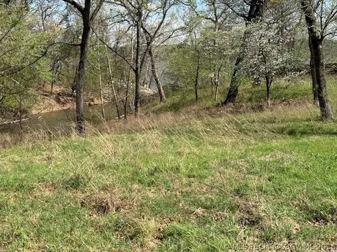 222 N 4395 Rd, Pryor, OK 74361