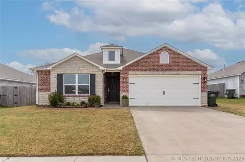 7312 E 141st St N, Collinsville, OK 74021