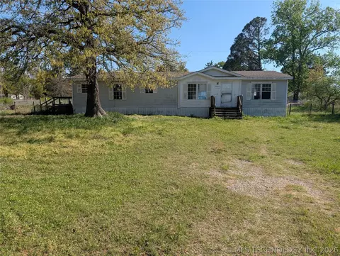 12453 Birdhouse Rd, Kingston, OK 73439