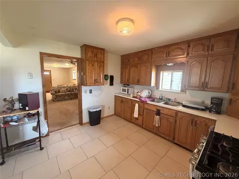Kitchen - 1412 E Walnut St, Cushing, OK 74023 photo 1 of 2