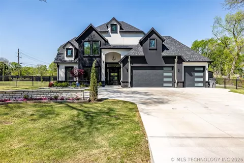 1716 S 94th East Ave, Tulsa, OK 74112