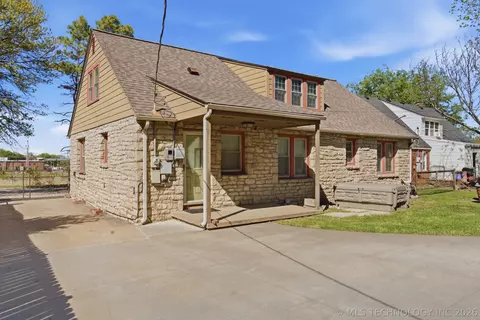 Exterior - 3182 E 1st St, Tulsa, OK 74104 photo 5 of 5