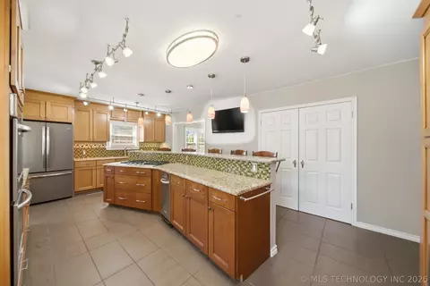 Kitchen - 3182 E 1st St, Tulsa, OK 74104 photo 5 of 5