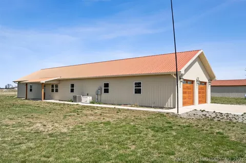 13908 N 3973 Dr, Dewey, OK 74029