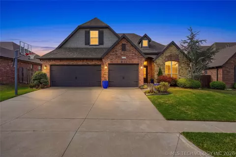 5758 E 143rd St S, Bixby, OK 74008