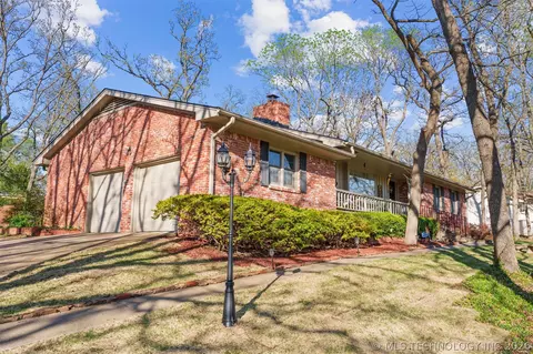 2124 Skyline Dr, Bartlesville, OK 74006