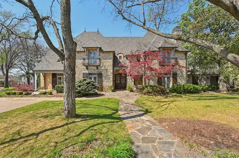 3752 S Xanthus Ave, Tulsa, OK 74105