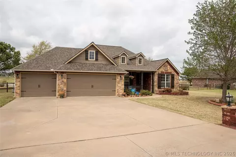 13826 N 59th East Pl, Collinsville, OK 74021