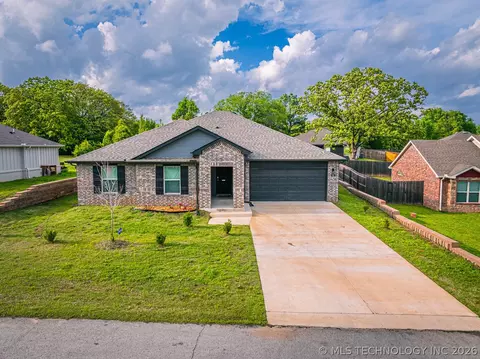 601 Canton Pl, Mannford, OK 74044