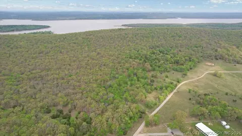 001 E Freds Fish Camp Rd, Stringtown, OK 74569 photo 7