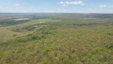 001 E Freds Fish Camp Rd, Stringtown, OK 74569 photo 16