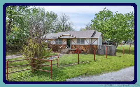 292 N Moccasin Ave, Tahlequah, OK 74464