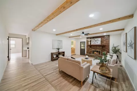 Living - 23601 E 79th St, Broken Arrow, OK 74014 photo 1 of 6