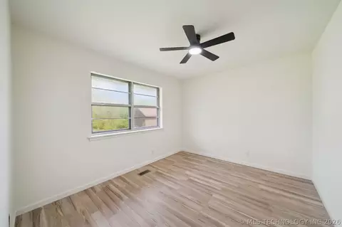 Bedroom - 23601 E 79th St, Broken Arrow, OK 74014 photo 3 of 3