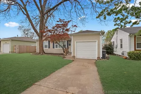 3820 S Detroit Ave, Tulsa, OK 74105