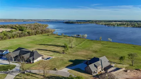 3870 E 482 Ln, Pryor, OK 74361