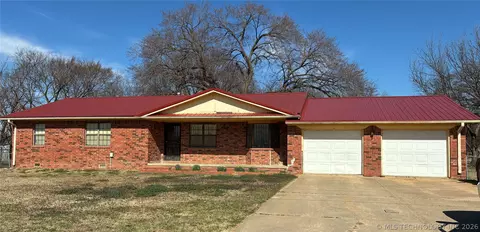 411321 E 1080 Rd, Checotah, OK 74426