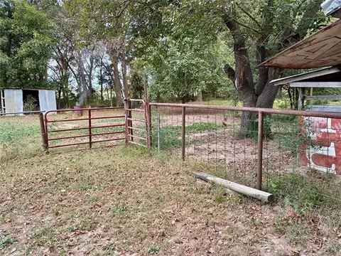 Exterior - 411321 E 1080 Rd, Checotah, OK 74426 photo 5 of 6